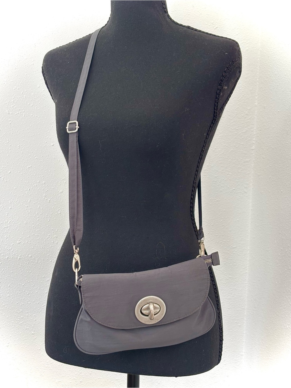 Baggallini Gray Crossbody Bag with Turn-Lock Closure